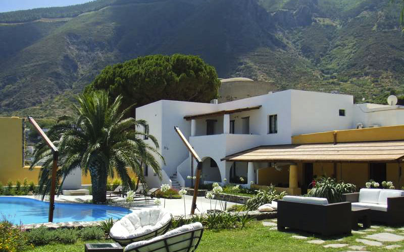 Hotel Ravesi
